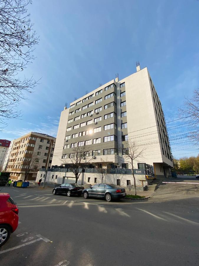 Njunior Apartment 02 Iasi Exterior foto