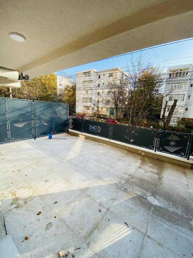 Njunior Apartment 02 Iasi Exterior foto
